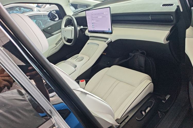 Used XPeng X9 2024 702 Ultra-Long Range Max