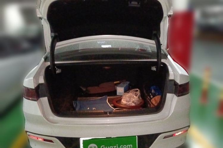 Used BYD Qin PLUS 2024 HONOR Edition DM-i 55KM Leading Model Trunk