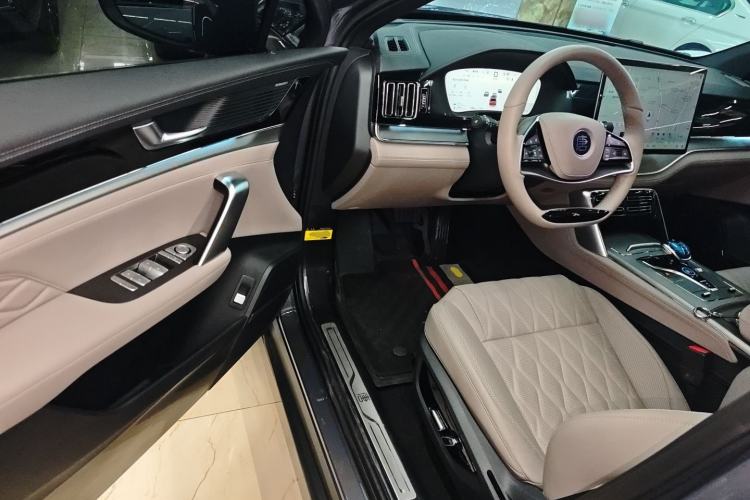 Used BYD Tang New Energy 2025 DM-i 115KM Prestige Model Driver Seat