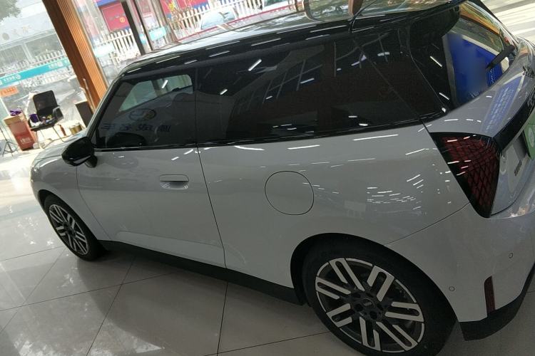 Used MINI Electric MINI COOPER 2024 456km COOPER E Classic Edition
