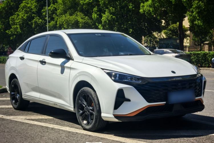 Used Dongfeng Aeolus Yixuan 2023 Mach Edition 1.5L Automatic Chasing Wind Version Exterior 2