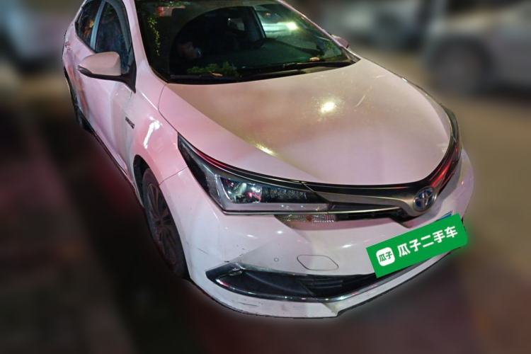 Used Toyota Corolla 2017 Revised Dual-Engine 1.8L E-CVT Elite Edition Front Right 45 Deg