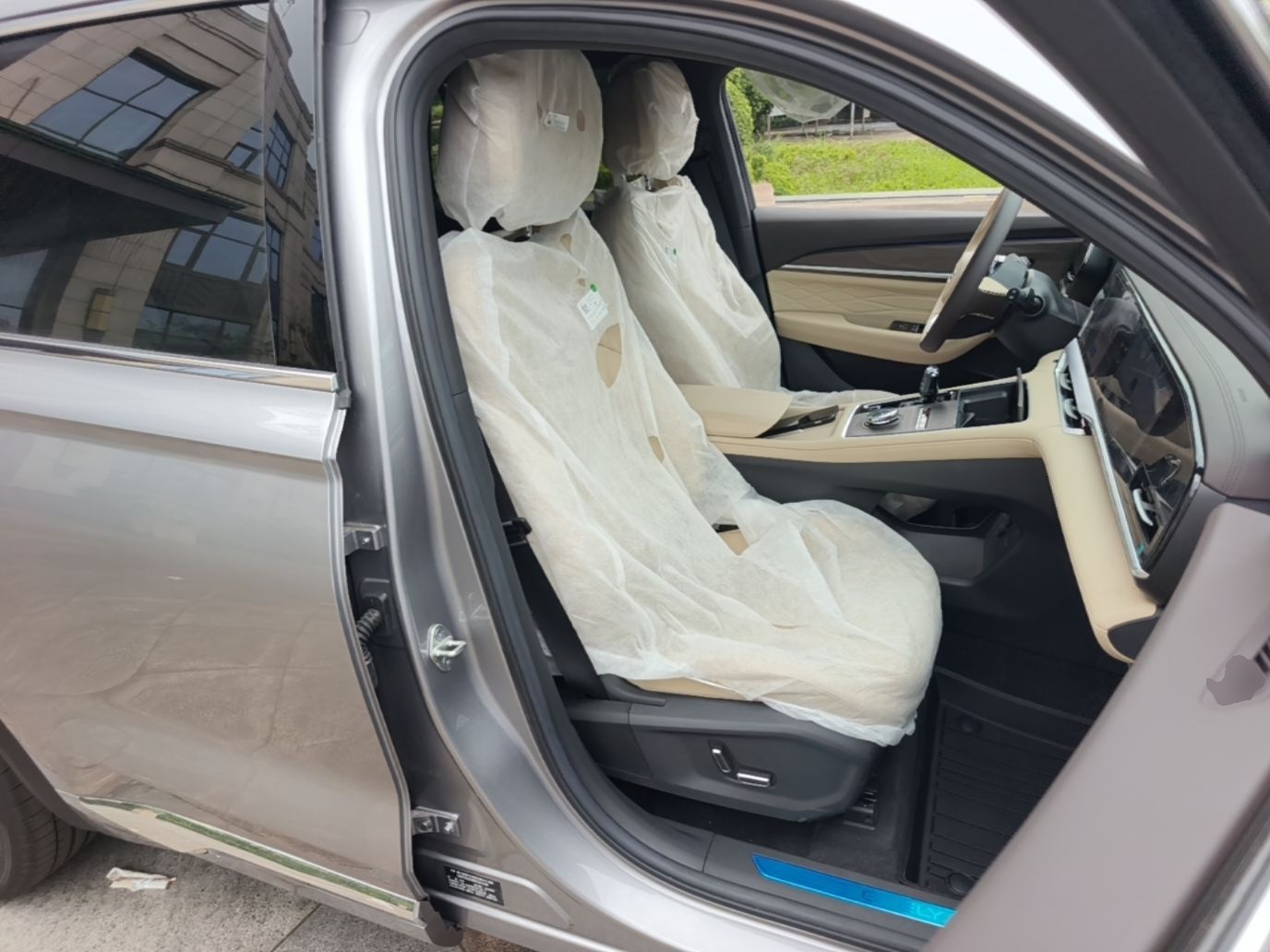 Geely Auto Monjaro L 2025 Dongfang Yao 2.0TD Automatic Lanxing Edition — снимка 19