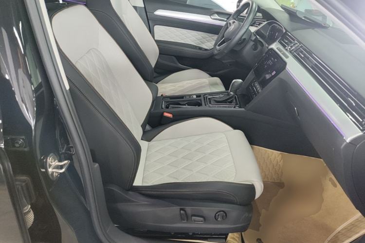 Used Volkswagen Magotan 2023 2 Million Units Commemorative Edition 330TSI DSG Luxury Version
