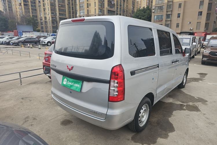 Used Wuling Hongguang V 2022 1.5L Jingqu Version Hydraulic Power Steering LAR
