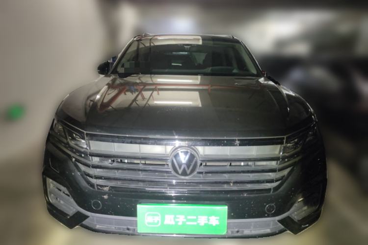 Used Volkswagen Touareg 2023 3.0 TSI Luxury Edition Obsidian Black Sport Package Front