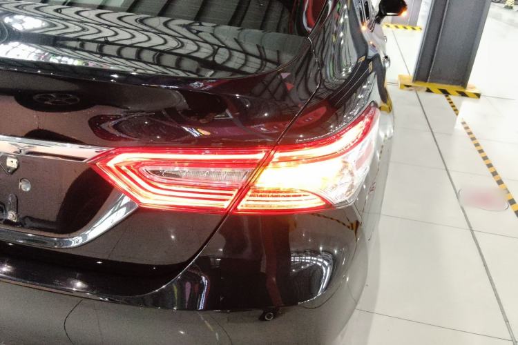 Used Toyota Camry 2021 Dual-Motor 2.5HG Luxury Edition Exterior 3