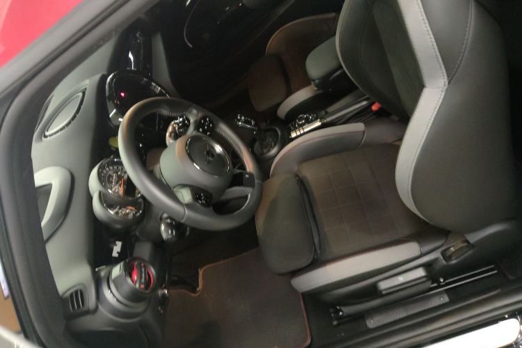 Used MINI JCW 2023 2.0T JOHN COOPER WORKS Pat Moss Commemorative Edition