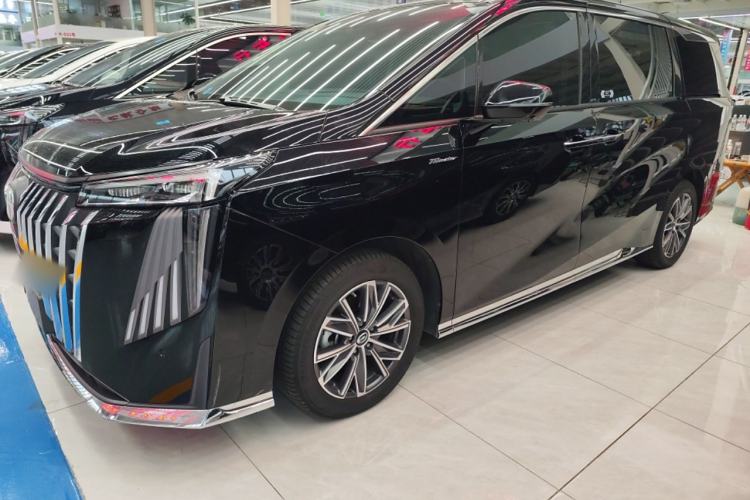 Used GAC Trumpchi M8 2024 Master Series 400T Prestige Edition