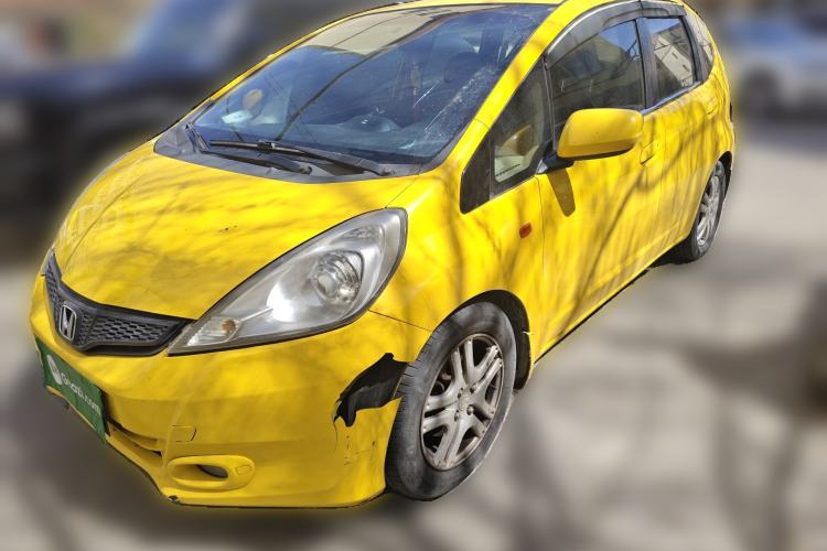 Used Honda Fit 2011 1.3L automatic comfort version