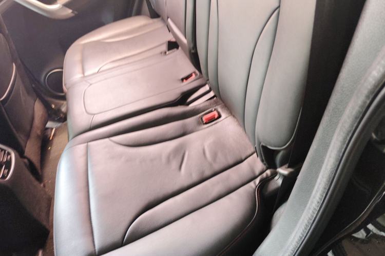 Used Haval M6 2018 1.5T Manual Two-Wheel Drive Elite Model Left Rear Seat