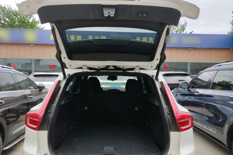 Used Volvo XC40 2023 B3 Zhiyuan Luxury Edition
