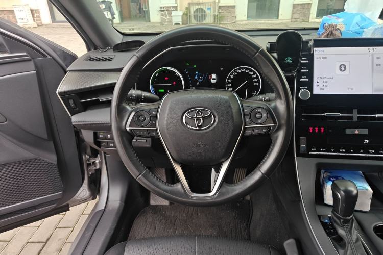 Used Toyota Avalon 2019 Dual-Engine 2.5L Luxury Edition China VI Standard
