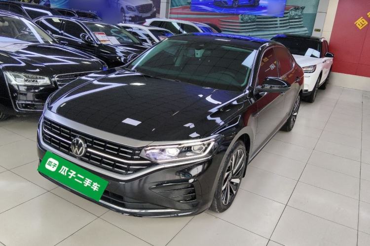 Used Volkswagen Passat 2023 Facelift 330TSI Luxury Edition