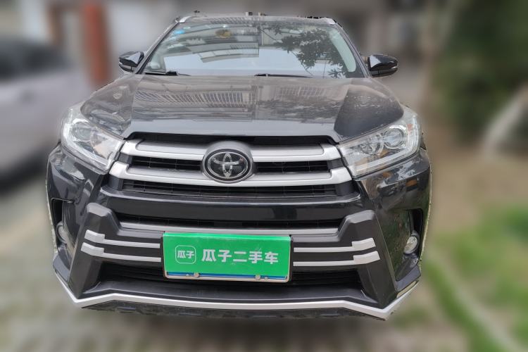 Used Toyota Highlander 2018 2.0T Two-Wheel Drive Luxury Edition 7 Seats China VI Standard
