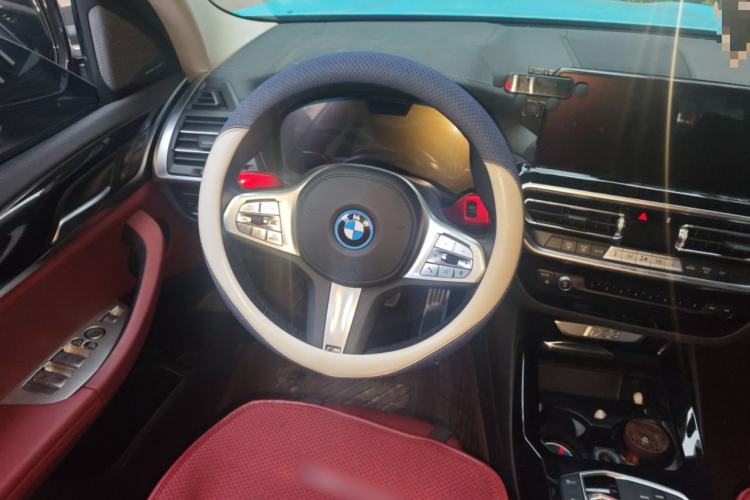 Used BMW iX3 2024 Leading Model
