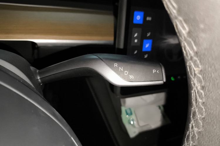 Used Tesla Model Y 2022 Rear-Wheel-Drive Version
