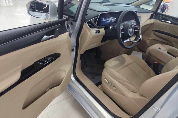 Used Buick GL8 New Energy 2025 Lu Shang Luxury Edition 7-Seater
