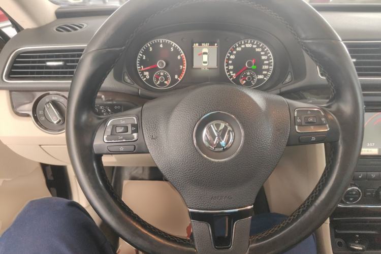 Used Volkswagen Passat 2015 1.8TSI DSG Prestige Edition
