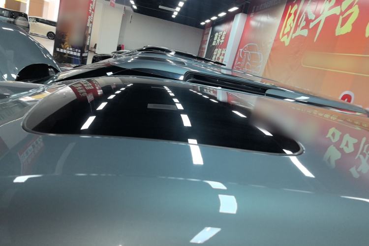 Used Zeekr 009 2024 Six-Seat Executive Version 4WD 108 kWh
