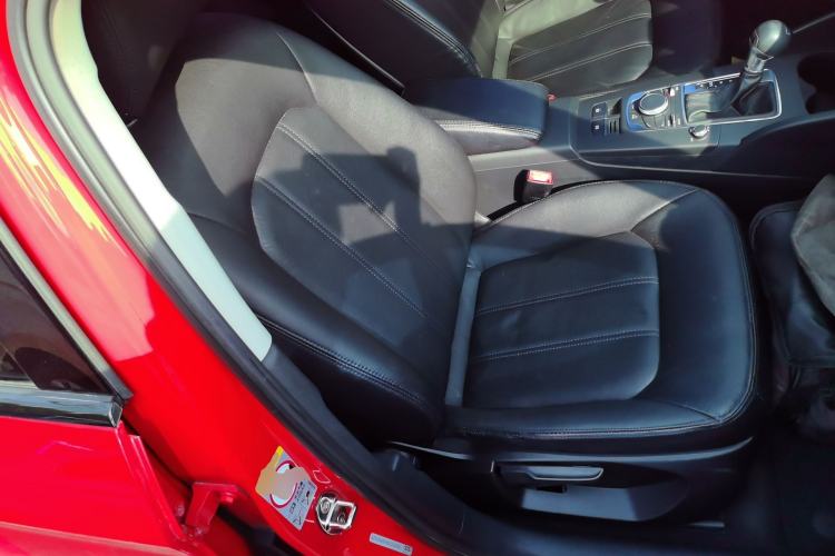 Used Audi A3 2014 Limousine 35 TFSI Automatic Fashion Model