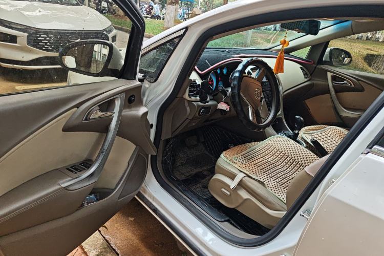 Used Buick GT 2013 GT 1.6L Automatic Fashion Edition
