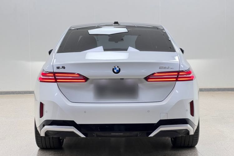 Used BMW 5 Series 2024 530Li Luxury Edition M Sport Package
