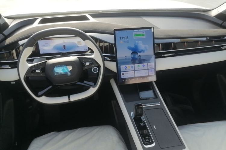 Used Geely Auto FX11 2024 2.0TD DCT Intelligent Driving Version