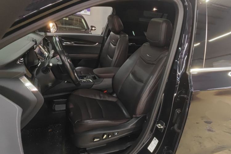 Used Cadillac XT6 2021 28T Six-Seater Luxury Version