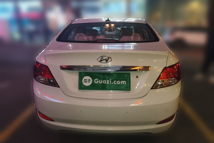 Used Hyundai Verna (older generation) 2010 Sedan 1.4L Manual Comfort GS Rear