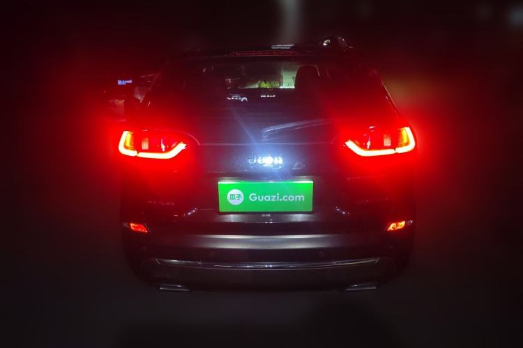 Used Jeep Cherokee 2019 2.0T Four-Wheel Drive Exploration Edition + Autonomous Driving Smart Package China V