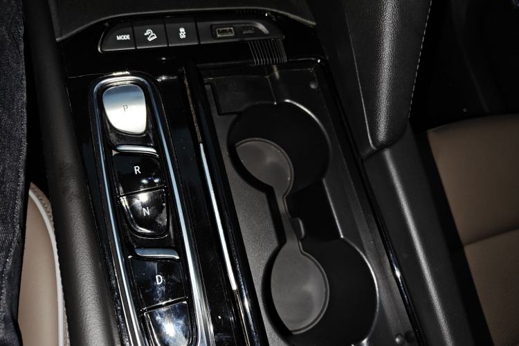 Used Buick Enclave 2022 652T 4x4 Prestige Flagship 7-Seater Gear Lever