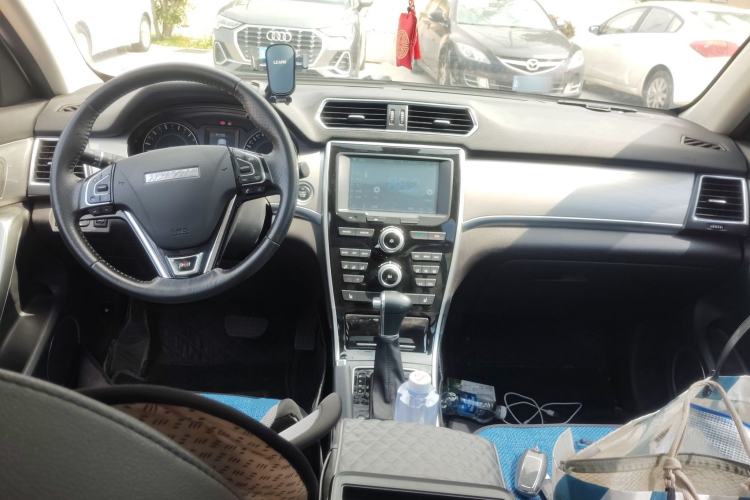 Used Haval H2 2017 Red-Label 1.5T Automatic Two-Wheel Drive Elite Model
