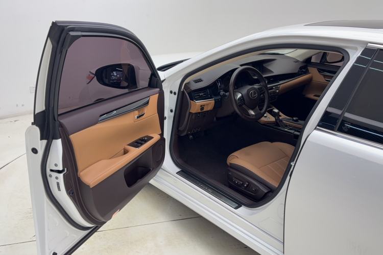 Used Lexus ES 2015 200 Elite Edition
