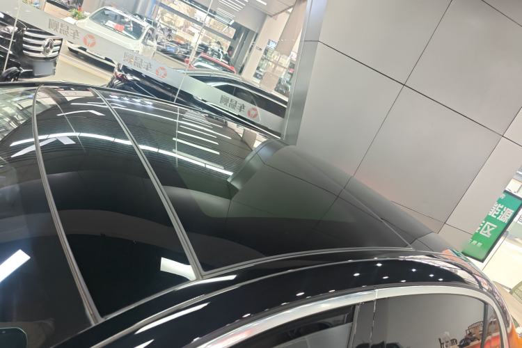 Used Mercedes-Benz E-Class 2021 E 260 L Roof