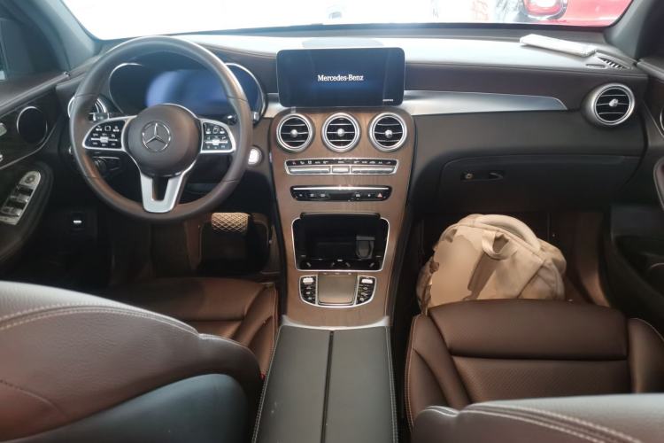 Used Mercedes-Benz GLC 2020 GLC 300 L 4MATIC Dynamic Edition Center Console