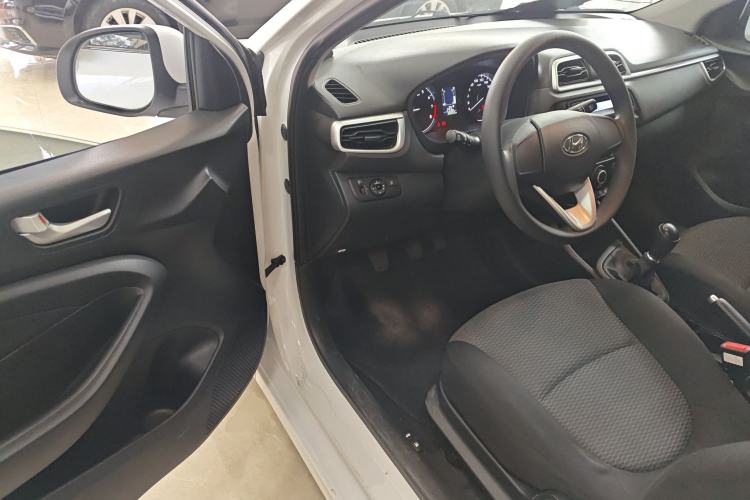 Used Hyundai Verna (older generation) 2020 1.4L Manual GL Refreshed Edition
