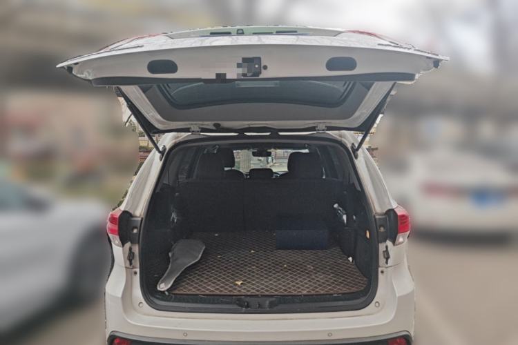 Used Toyota Highlander 2018 2.0T Four-Wheel Drive Luxury Edition 7 Seats China V Emission Standard