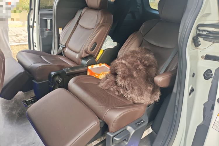 Used Toyota SIENNA 2021 2.5L Hybrid Platinum Edition