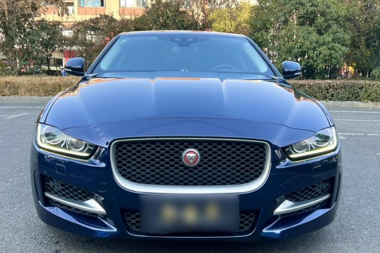 Used Jaguar XE 2017 2.0T 200 PS R-Sport
