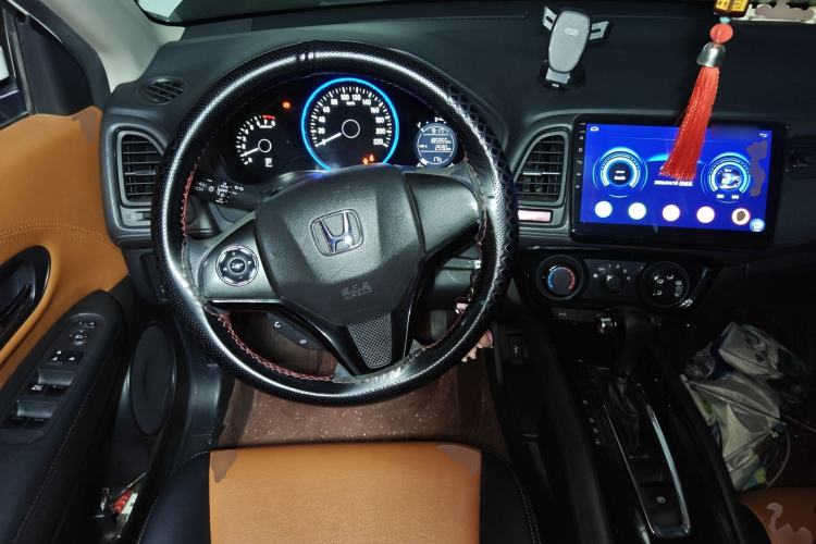 Used Honda Vezel 2015 1.5L CVT two-wheel drive Comfort trim Steering Wheel