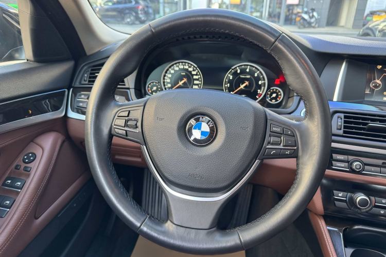 Used BMW 5 Series 2017 525Li Leading Model