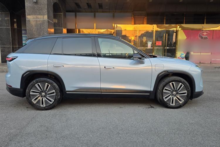 Used Nio ES7 2022 75 kWh Exterior 2