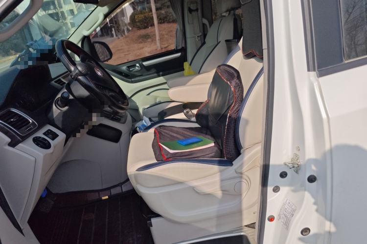 Used SAIC MAXUS G10 2021 2.0T Automatic Elite Edition Gasoline 7-Seater Left Front Seat