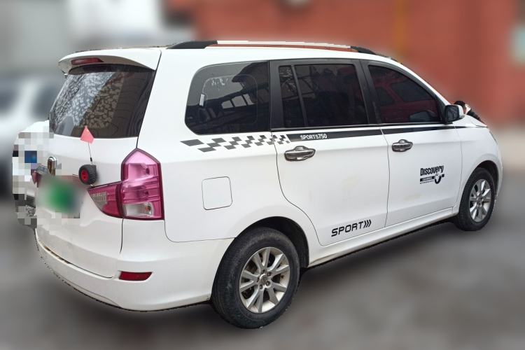 Used Jinbei 750 2015 1.5L Luxury Model