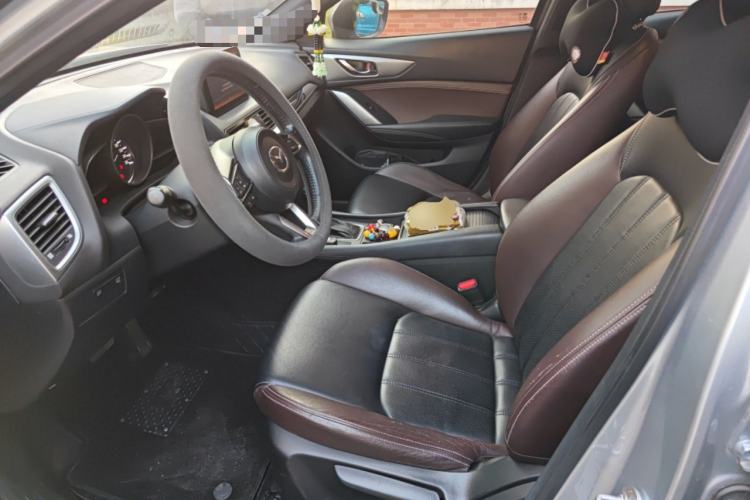 Used Mazda CX-4 2018 2.0L Automatic Two-Wheel Drive Blue Sky Dynamic Version China V Standard Left Front Seat