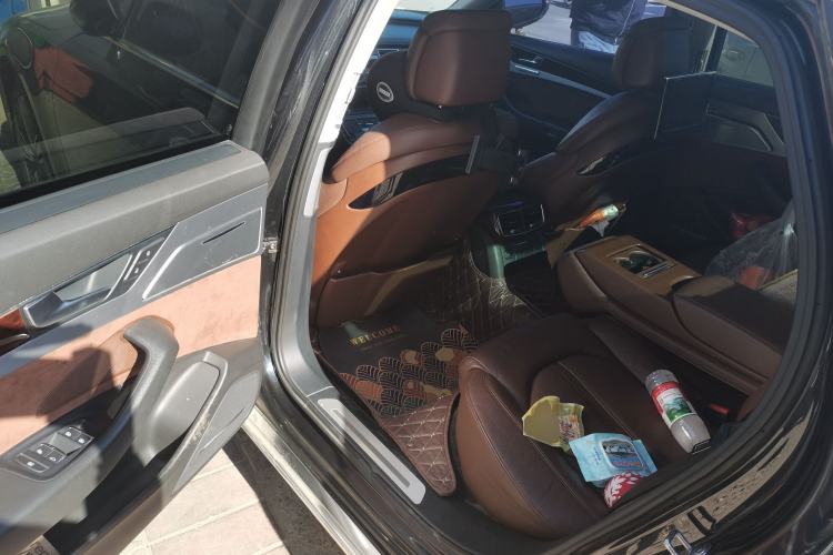 Used Audi A8 2013 A8L 45 TFSI quattro Comfort model
