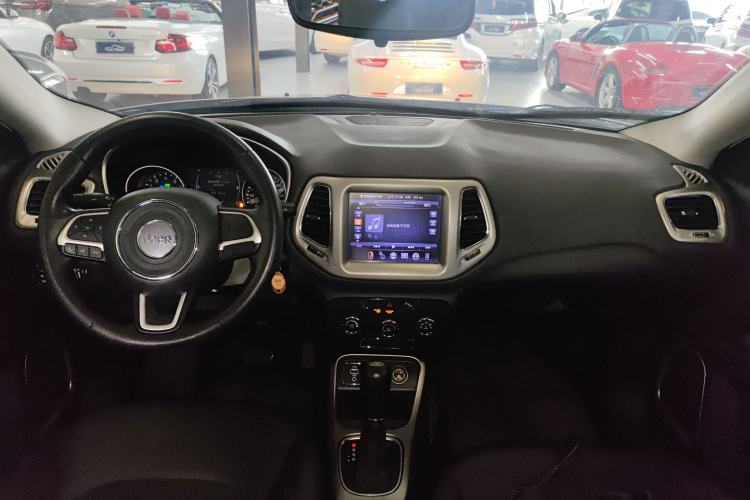 Used Jeep Compass 2017 200T Automatic Comfort Edition
