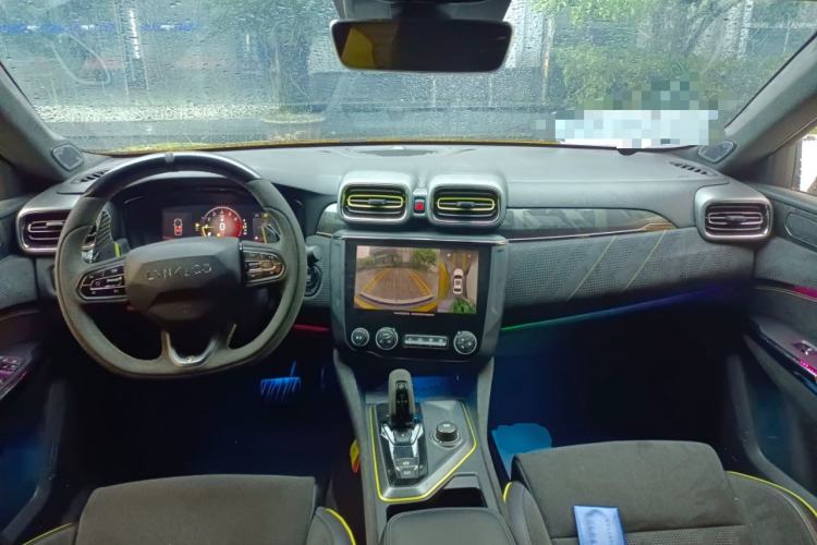 Used Lynk & Co 03 2019 03+ 2.0TD Automatic Wind-Chasing Edition Center Console