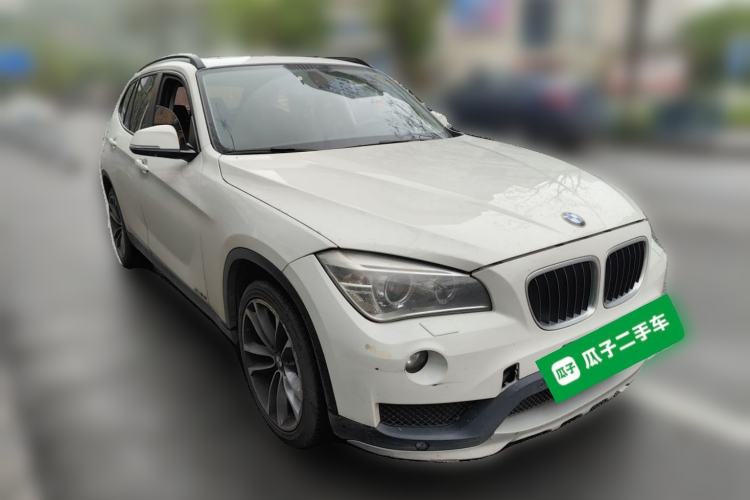 Used BMW X1 2015 sDrive18i Leading Edition Front Right 45 Deg